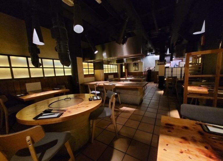 Carlota Akaneya - Japanese restaurant interior