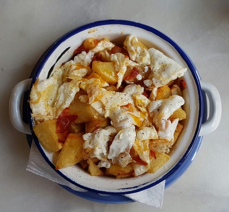 Huevos Rotos - Gastronomy Blog