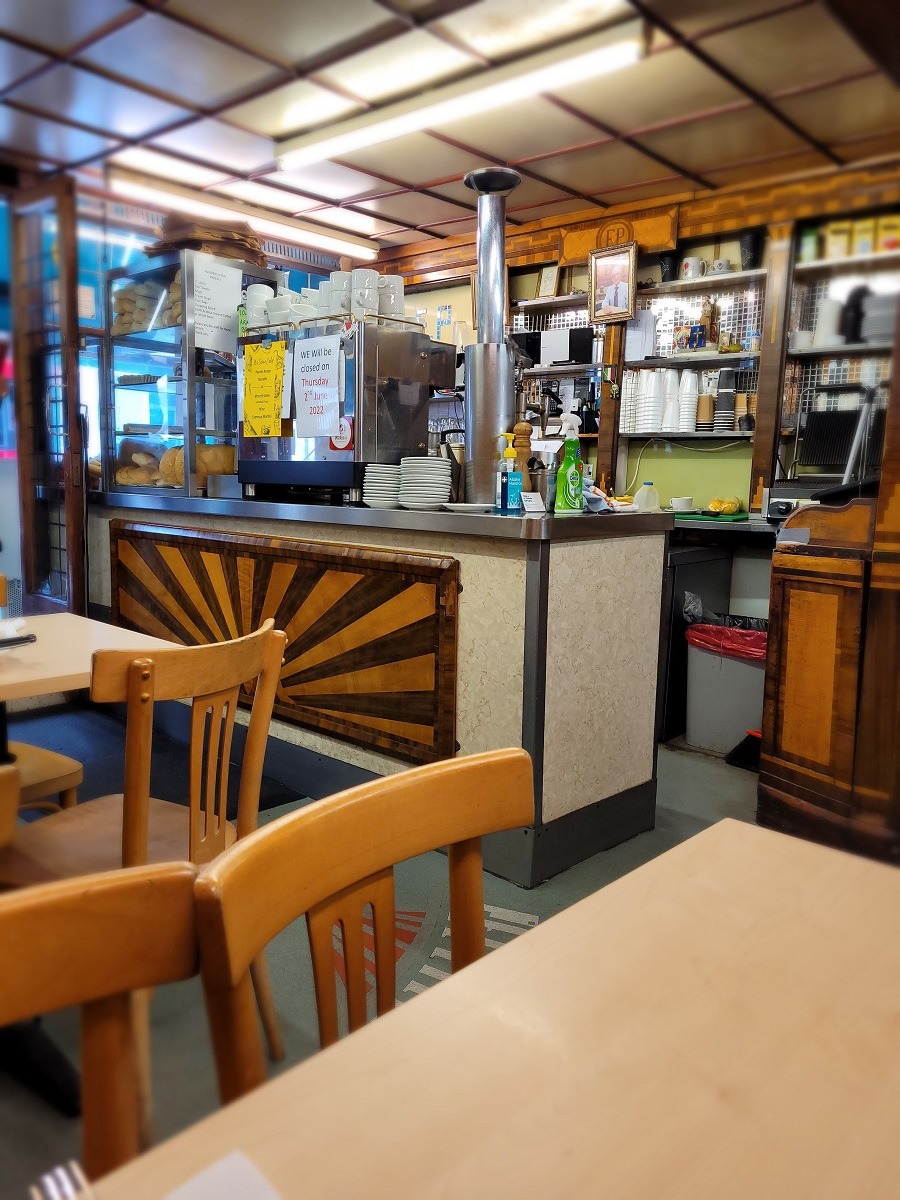 E Pellicci | ©EatingOutorIn